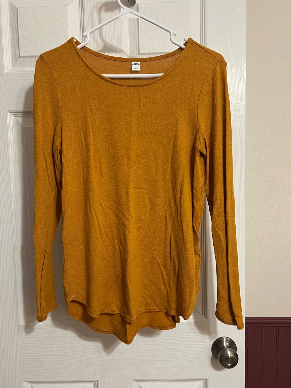 Old Navy Women's Mustard Long Sleeve Scoop Neck Top